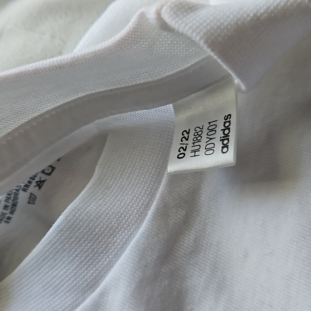 Adidas tee - Picture 5 of 6